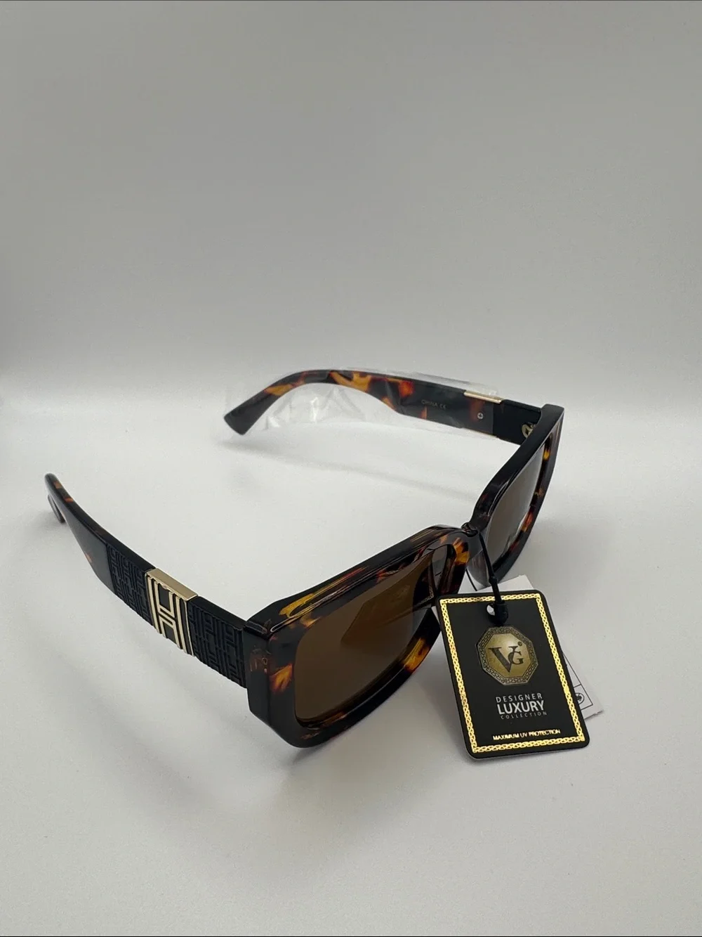 Designer Luxury Tortoiseshell Women’s Sunglasses - Brown Lenses